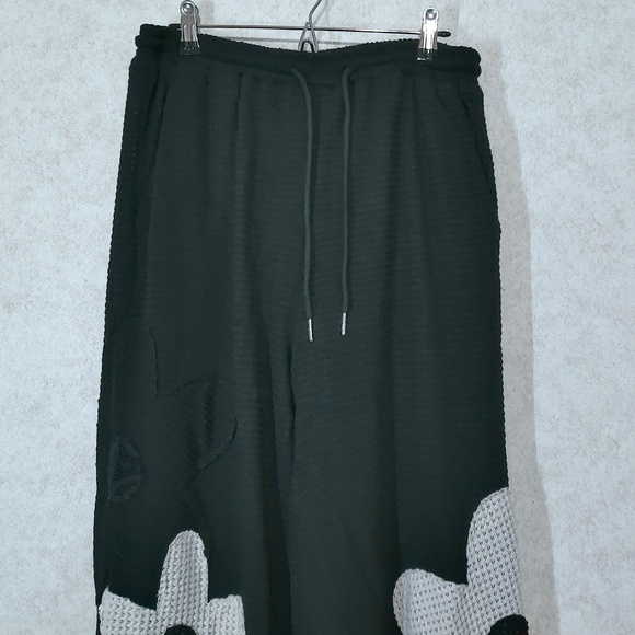 NEW Davi & Dani Waffle Knit Wide Leg Pants with Flower Patch & Lace Size L,M & S - Picture 10 of 15